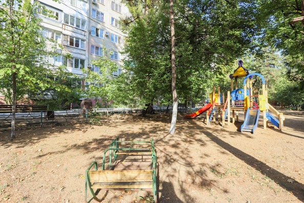 
   Продам 3-комнатную, 61.3 м², Атарбекова ул, 11

. Фото 27.