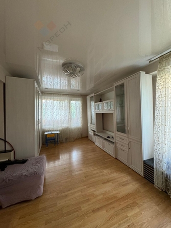 
   Продам 2-комнатную, 45 м², Атарбекова ул, 41

. Фото 2.