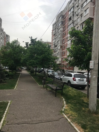 
   Продам 1-комнатную, 44.7 м², Гаражная ул, 81/8

. Фото 1.