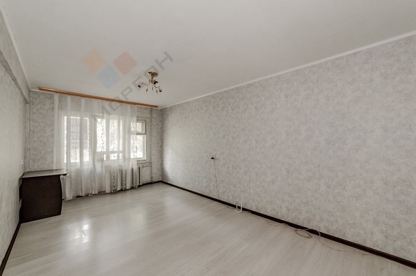 
   Продам 3-комнатную, 59.1 м², Гагарина ул, 87

. Фото 1.