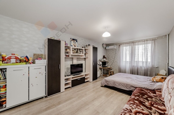 
   Продам 2-комнатную, 65.5 м², Рождественская Набережная ул, 37

. Фото 1.