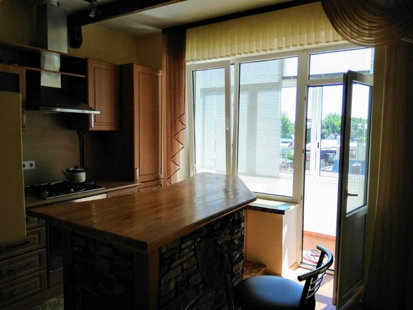 
   Продам 2-комнатную, 54 м², Терская ул, 40

. Фото 2.