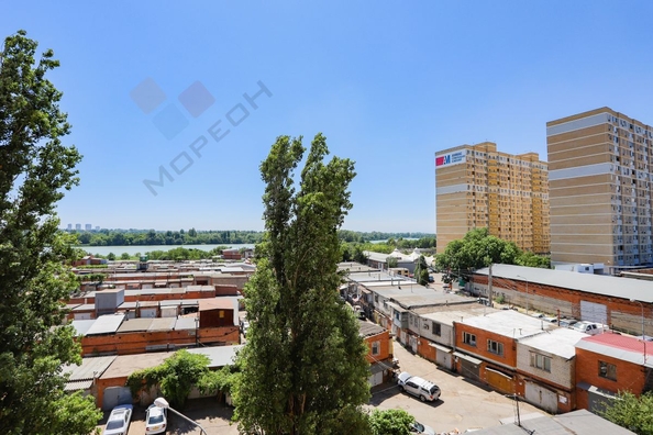 
   Продам 2-комнатную, 56 м², Старокубанская ул, 2/5

. Фото 22.