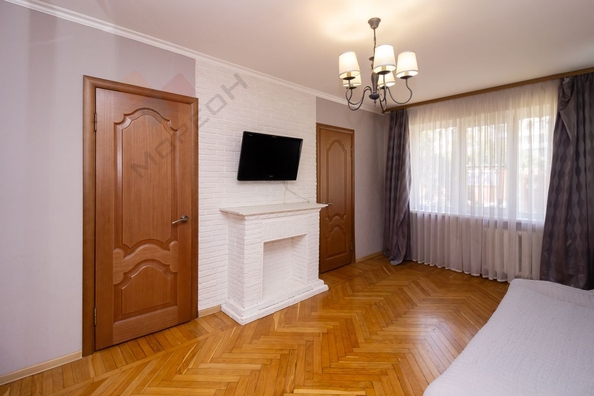 
   Продам 3-комнатную, 47.3 м², Симферопольская ул, 38

. Фото 25.