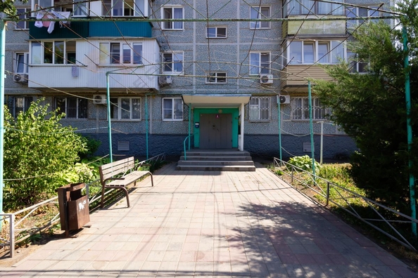 
   Продам 3-комнатную, 47.3 м², Симферопольская ул, 38

. Фото 33.