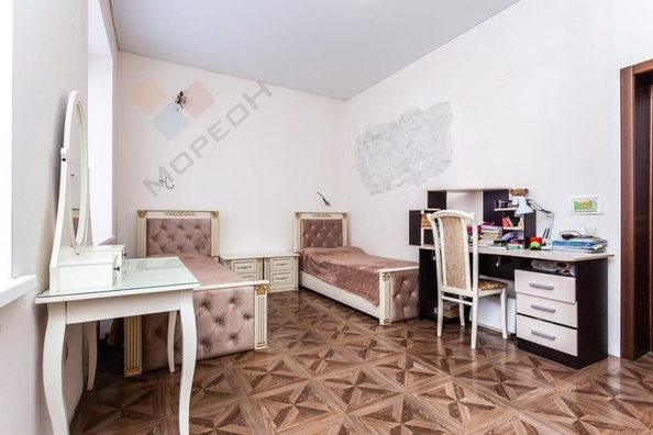 
   Продам дом, 215 м², Краснодар

. Фото 12.