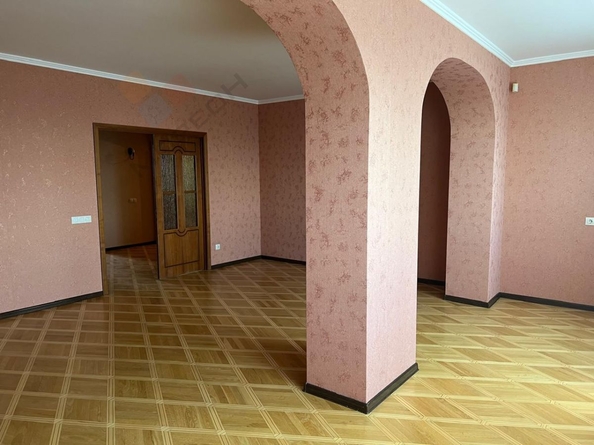 
   Продам 4-комнатную, 109.3 м², Гимназическая ул, 60

. Фото 4.