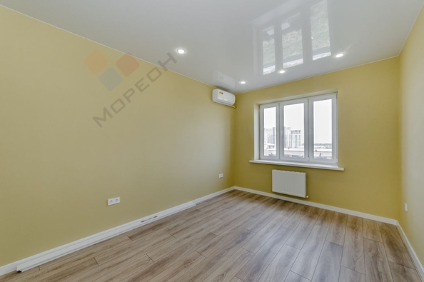 
   Продам 1-комнатную, 36.4 м², Героя Яцкова И.В. ул, 19к2

. Фото 1.