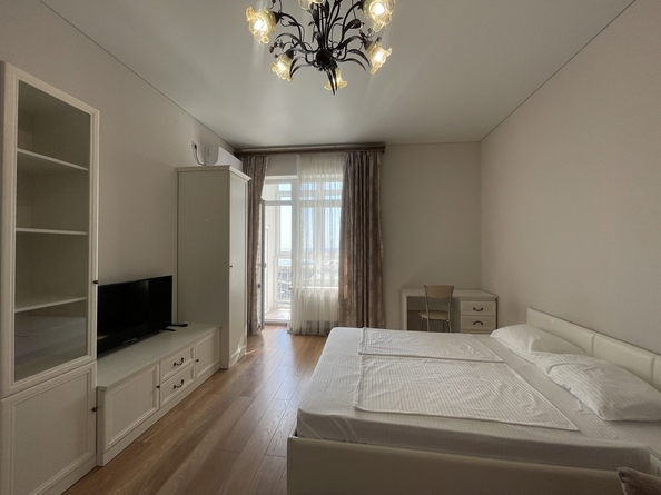 
   Продам 1-комнатный апартамент, 44 м², Пионерский пр-кт, 57к4

. Фото 2.