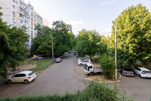 
   Продам 4-комнатную, 75.3 м², 30-й Иркутской Дивизии ул, 8

. Фото 10.