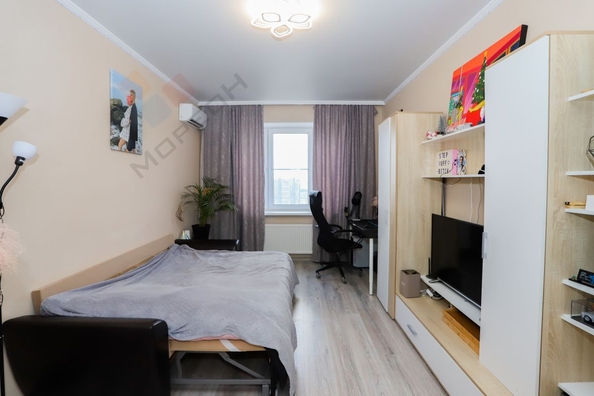 
   Продам 1-комнатную, 38.3 м², Героя Георгия Бочарникова ул, 1

. Фото 9.