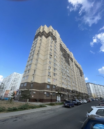 
   Продам 3-комнатную, 90 м², Ленина ул, 190к2

. Фото 2.