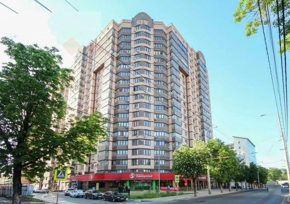 
   Продам 2-комнатную, 72 м², Октябрьская ул, 181/2

. Фото 1.