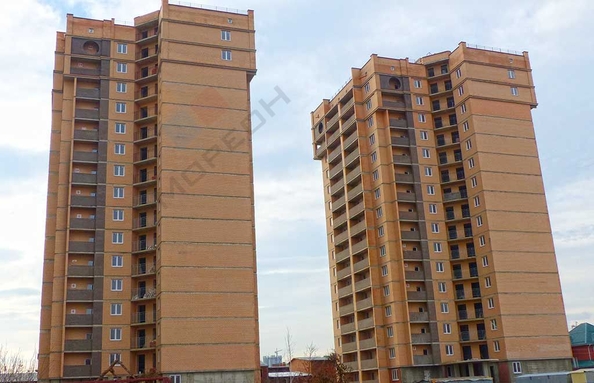 
   Продам 2-комнатную, 56.7 м², Евгении Жигуленко ул, 7

. Фото 2.