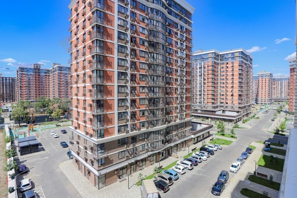 
   Продам 1-комнатную, 36.5 м², Западный Обход ул, 39/1к3

. Фото 19.