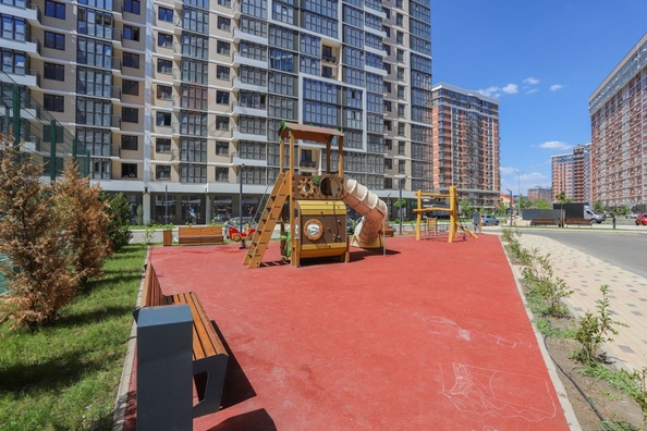 
   Продам 1-комнатную, 36.5 м², Западный Обход ул, 39/1к3

. Фото 28.