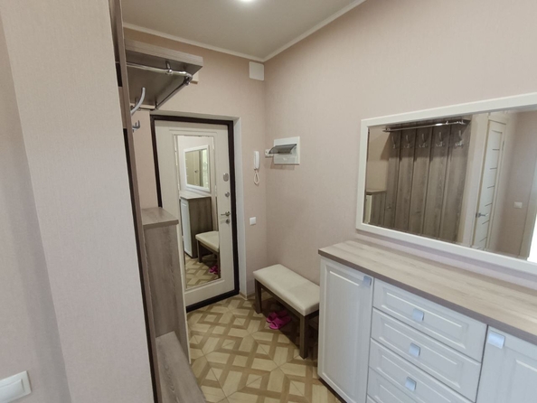 
   Продам 2-комнатную, 79 м², Лермонтова ул, 118

. Фото 4.