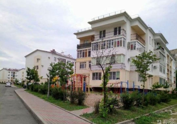 
   Продам 1-комнатную, 42 м², Дивноморская ул, к 1

. Фото 3.