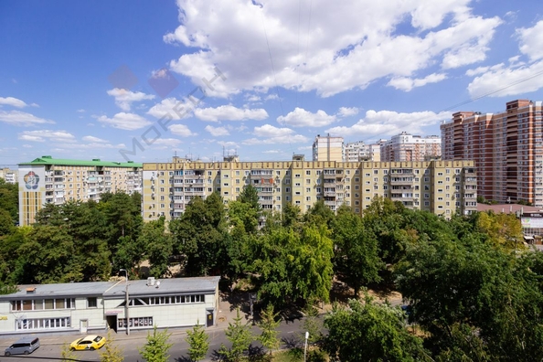 
   Продам 1-комнатную, 33 м², 30-й Иркутской Дивизии ул, 9/2

. Фото 28.