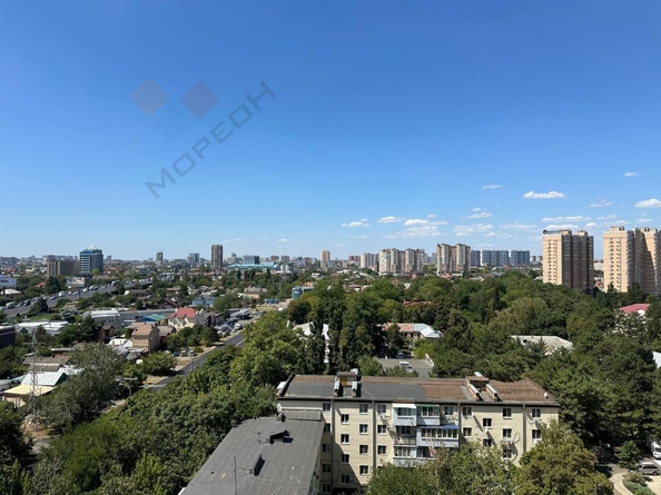 
   Продам 2-комнатную, 77.4 м², Филатова ул, 19

. Фото 14.