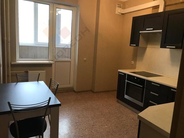 
   Продам 1-комнатную, 44.2 м², писателя Знаменского пр-кт, 6

. Фото 2.