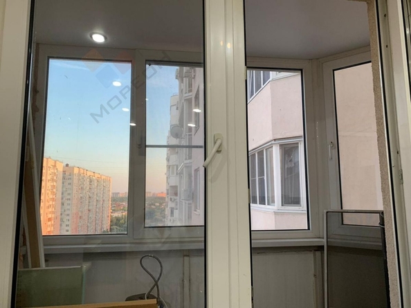 
   Продам 1-комнатную, 45 м², Александра Покрышкина ул, 2/2

. Фото 4.