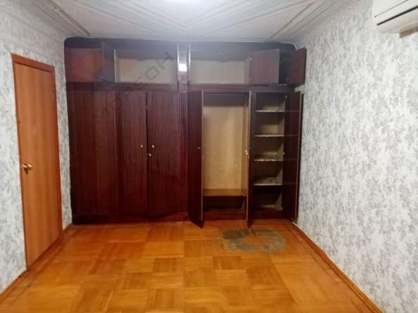 
   Продам 3-комнатную, 62.3 м², Ставропольская ул, 203

. Фото 3.