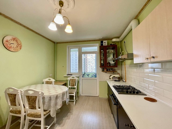 
   Продам 2-комнатную, 46 м², Владимирская ул, 110к8

. Фото 4.