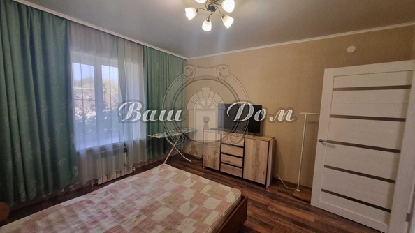 
   Продам 2-комнатную, 51.3 м², Космонавтов ул, 8

. Фото 2.