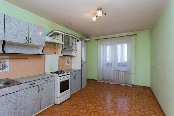 
   Продам 2-комнатную, 57 м², Сормовская ул, 193/1

. Фото 1.