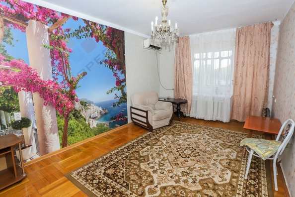 
   Продам 2-комнатную, 49 м², Рашпилевская ул, 32

. Фото 1.