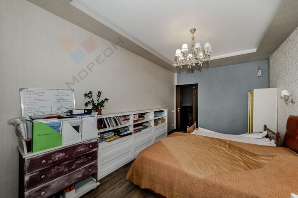 
   Продам 3-комнатную, 91.29 м², Клары Лучко б-р, 12

. Фото 8.