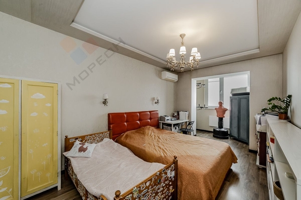 
   Продам 3-комнатную, 91.29 м², Клары Лучко б-р, 12

. Фото 9.