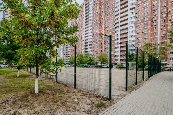 
   Продам 3-комнатную, 91.29 м², Клары Лучко б-р, 12

. Фото 22.