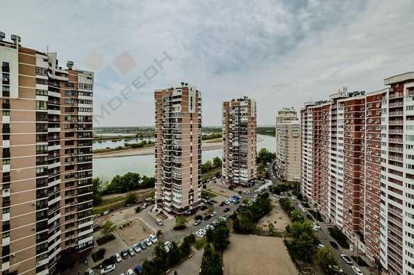 
   Продам 3-комнатную, 91.29 м², Клары Лучко б-р, 12

. Фото 24.