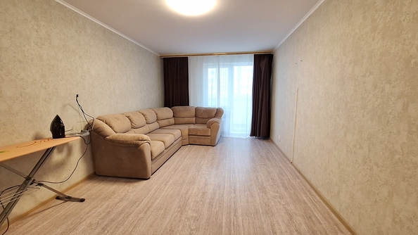 
   Продам 3-комнатную, 65 м², Ленина ул, 233

. Фото 10.