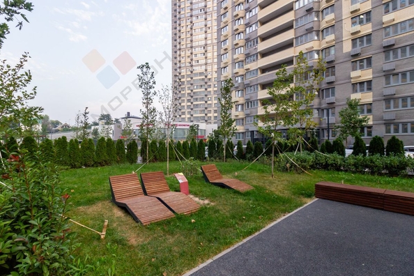 
   Продам 1-комнатную, 37.5 м², Мачуги В.Н. ул, 166 Литер 2

. Фото 2.