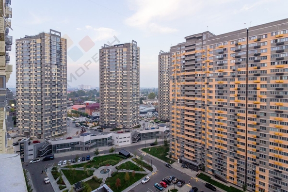 
   Продам 1-комнатную, 37.5 м², Мачуги В.Н. ул, 166 Литер 2

. Фото 23.