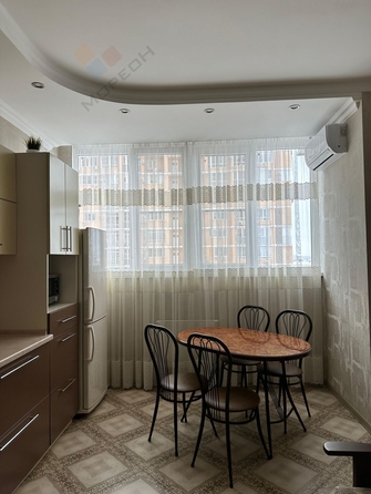 
   Продам 1-комнатную, 47 м², Архитектора Петина ул, 18/2

. Фото 3.