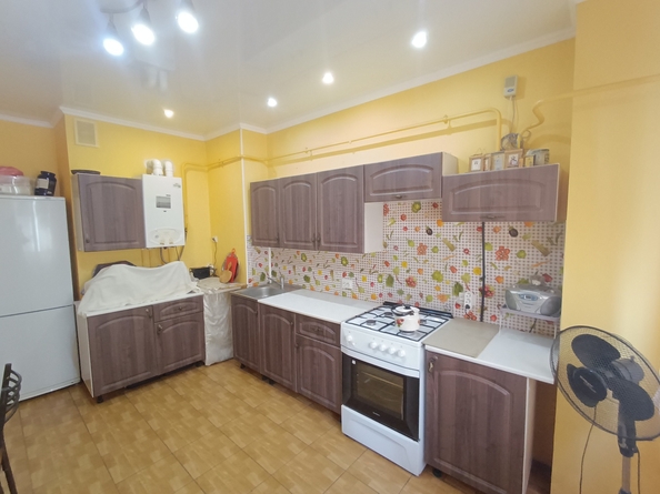 
   Продам 1-комнатную, 48 м², Шевченко ул, 288Б

. Фото 2.