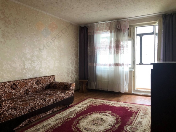 
   Продам 1-комнатную, 32.8 м², Уральская ул, 146

. Фото 2.