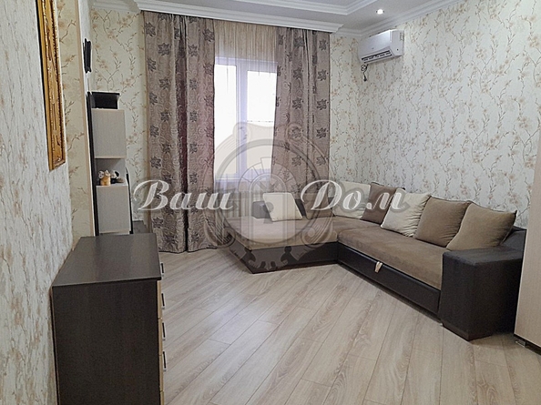 
   Продам 1-комнатную, 51 м², Южная ул, 35/2

. Фото 1.