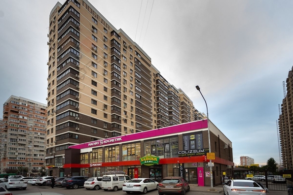 
   Продам 2-комнатную, 48.9 м², Цезаря Куникова ул, 35

. Фото 19.