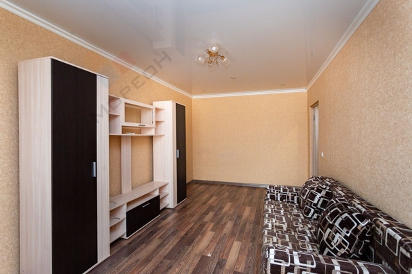 
   Продам 2-комнатную, 48.8 м², Евгении Жигуленко ул, 4

. Фото 4.