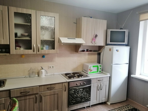 
   Продам 1-комнатную, 45 м², Лазарева ул, 106А

. Фото 1.