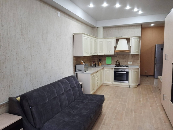 
   Продам 1-комнатную, 40.2 м², Сьянова ул, 16

. Фото 1.