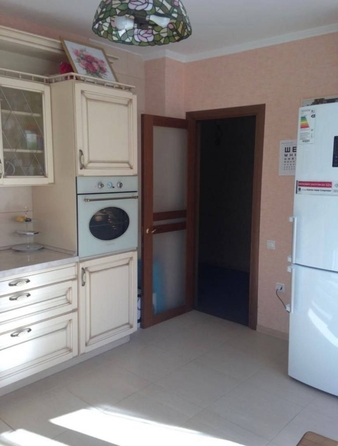 
   Продам 2-комнатную, 45 м², Клубничная ул, 32А

. Фото 2.