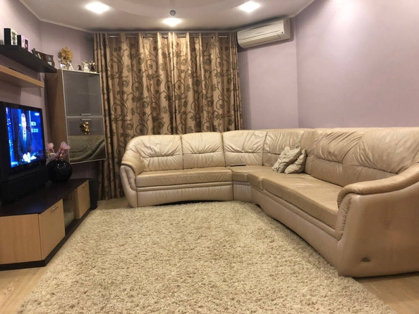 
   Продам 3-комнатную, 100 м², Вишневая ул, 31

. Фото 1.