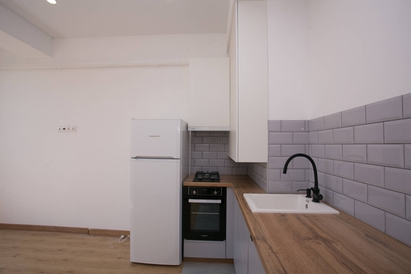 
   Продам 1-комнатную, 37 м², Костромская ул, 177/6

. Фото 4.