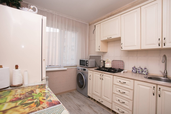 
   Продам 1-комнатную, 32 м², Голубые дали ул, 17

. Фото 1.